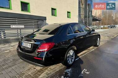 Седан Mercedes-Benz E-Class 2019 в 