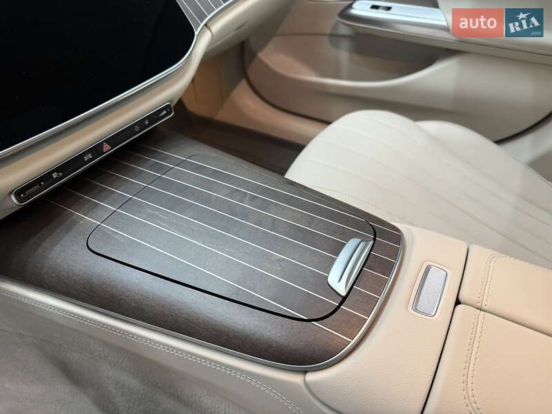 Седан Mercedes-Benz E-Class 2024 в Киеве