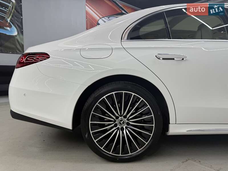 Седан Mercedes-Benz E-Class 2024 в Киеве