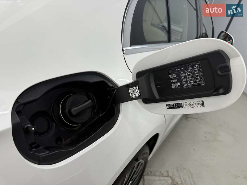 Седан Mercedes-Benz E-Class 2024 в Киеве