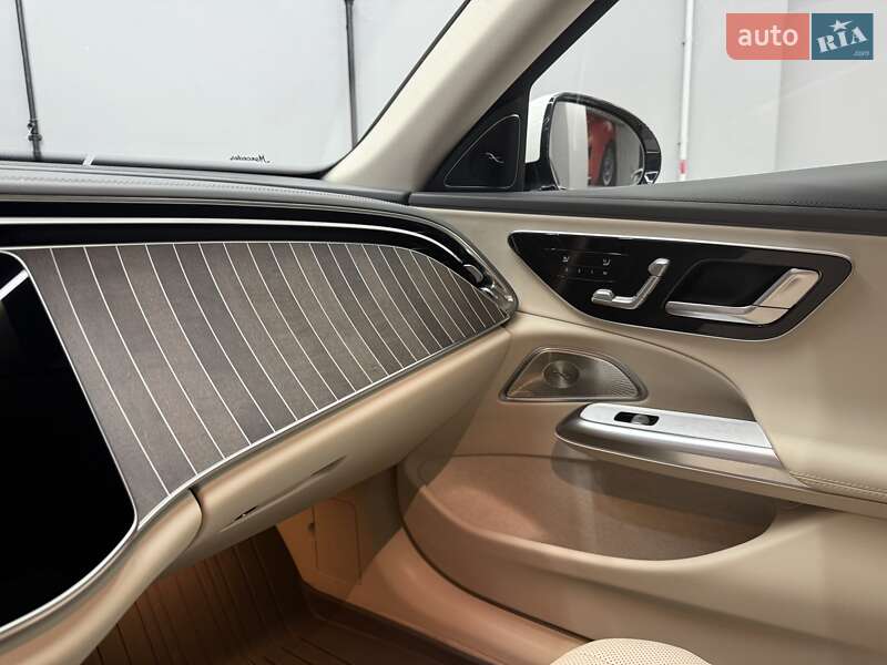 Седан Mercedes-Benz E-Class 2024 в Киеве