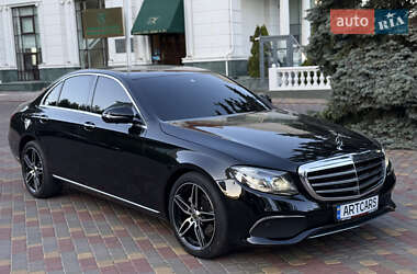 Седан Mercedes-Benz E-Class 2016 в 