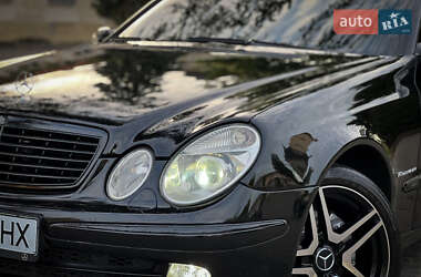 Седан Mercedes-Benz E-Class 2004 в 