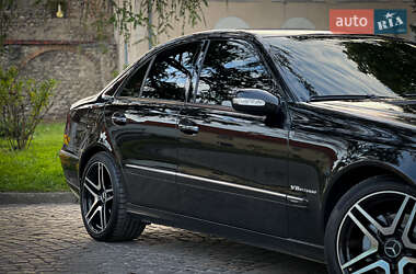 Седан Mercedes-Benz E-Class 2004 в 