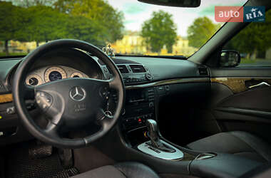 Седан Mercedes-Benz E-Class 2004 в 
