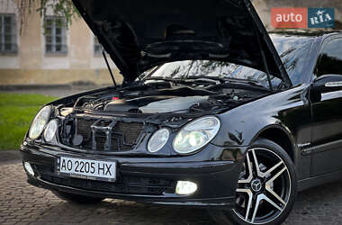 Седан Mercedes-Benz E-Class 2004 в 