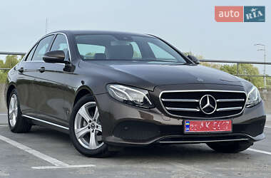Седан Mercedes-Benz E-Class 2017 в 