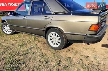 Седан Mercedes-Benz E-Class 1997 в 