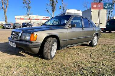Седан Mercedes-Benz E-Class 1997 в 