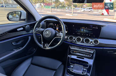Седан Mercedes-Benz E-Class 2022 в 