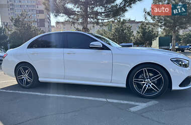 Седан Mercedes-Benz E-Class 2022 в 