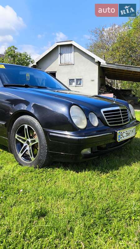 Седан Mercedes-Benz E-Class 2001 в Бориславе