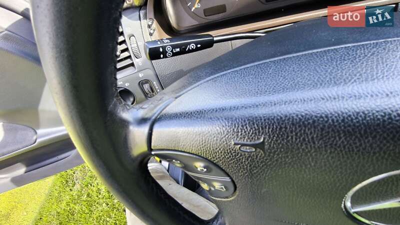 Седан Mercedes-Benz E-Class 2001 в Бориславе