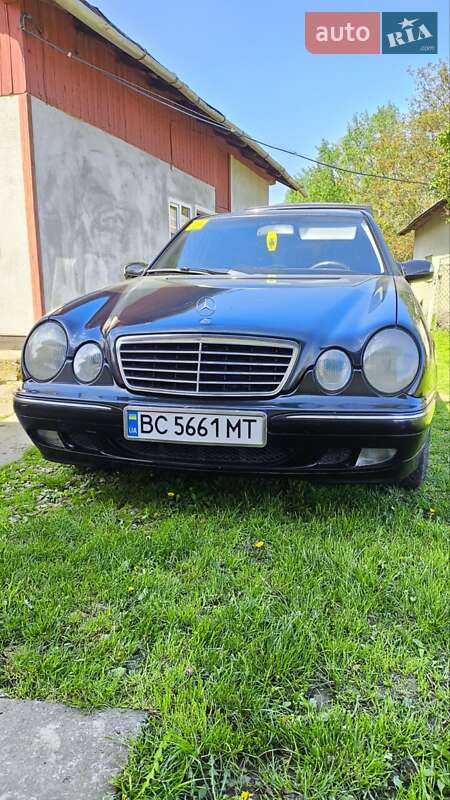 Седан Mercedes-Benz E-Class 2001 в Бориславе