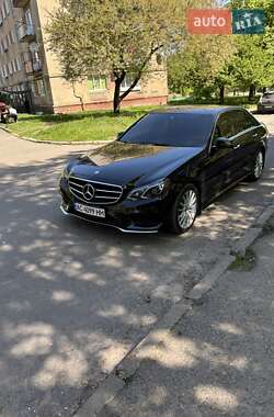 Седан Mercedes-Benz E-Class 2015 в 