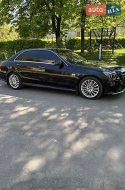 Седан Mercedes-Benz E-Class 2015 в 