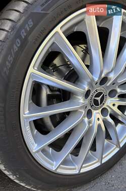 Седан Mercedes-Benz E-Class 2015 в 
