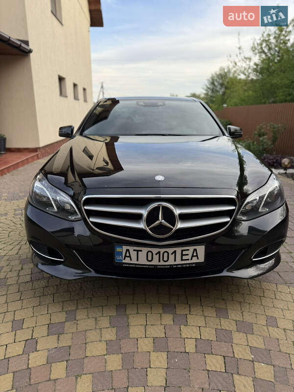 Седан Mercedes-Benz E-Class 2013 в Львове