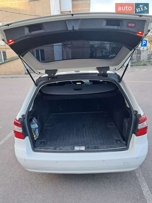 Универсал Mercedes-Benz E-Class 2011 в Бердичеве