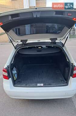 Универсал Mercedes-Benz E-Class 2011 в 