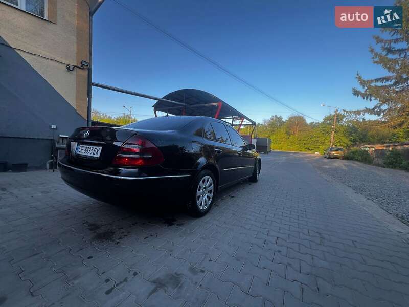 Седан Mercedes-Benz E-Class 2004 в Черновцах