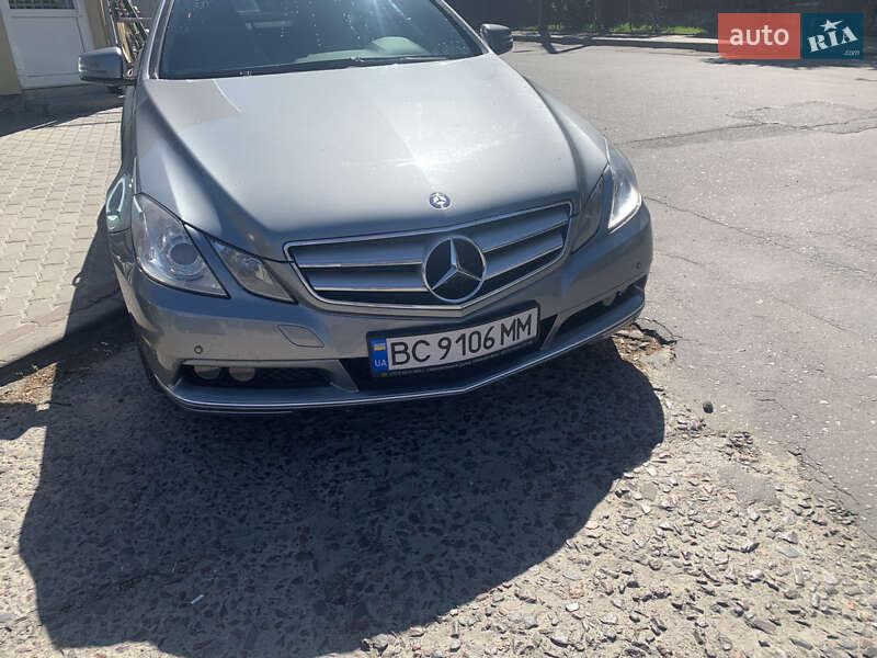 Купе Mercedes-Benz E-Class 2011 в Львові