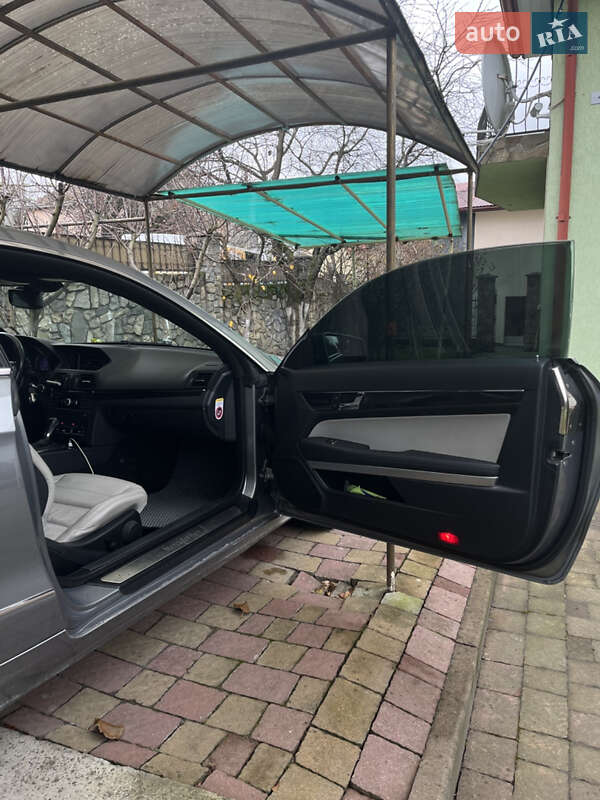 Купе Mercedes-Benz E-Class 2011 в Львові