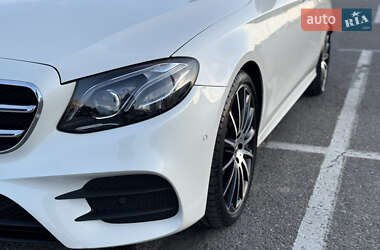 Седан Mercedes-Benz E-Class 2016 в 