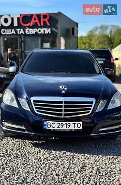 Седан Mercedes-Benz E-Class 2012 в Львові