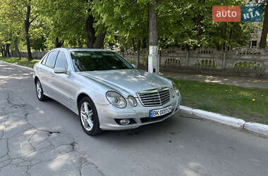 Седан Mercedes-Benz E-Class 2007 в Рокитном
