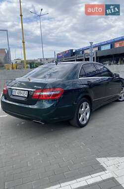 Седан Mercedes-Benz E-Class 2010 в 