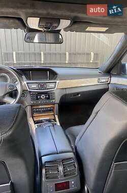 Седан Mercedes-Benz E-Class 2010 в 