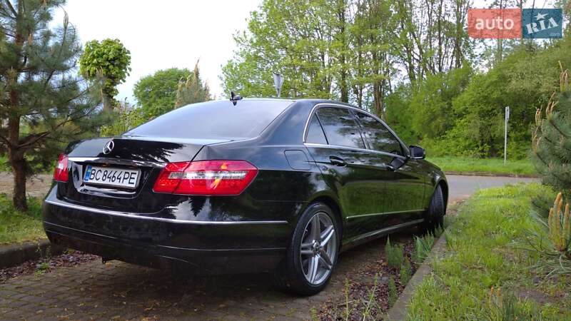 Седан Mercedes-Benz E-Class 2011 в Бродах