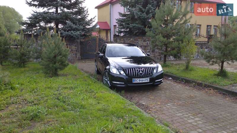 Седан Mercedes-Benz E-Class 2011 в Бродах