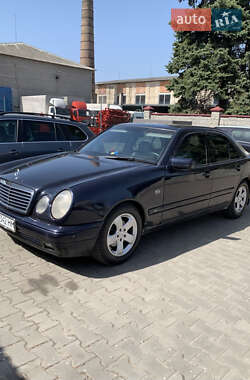 Седан Mercedes-Benz E-Class 1996 в Ківерцях
