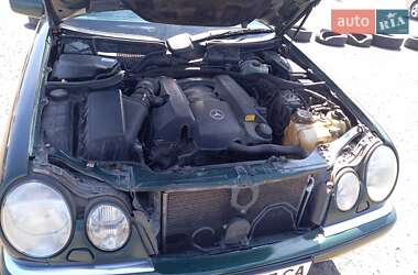 Седан Mercedes-Benz E-Class 1999 в 