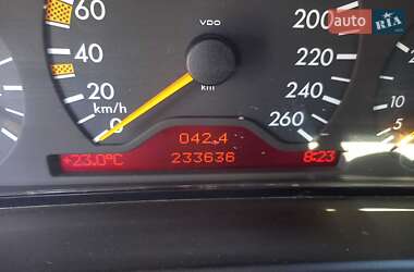Седан Mercedes-Benz E-Class 1999 в 