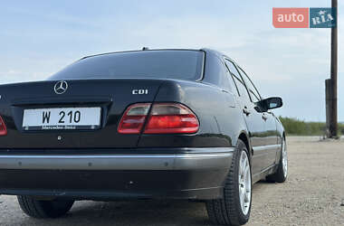 Седан Mercedes-Benz E-Class 2002 в 