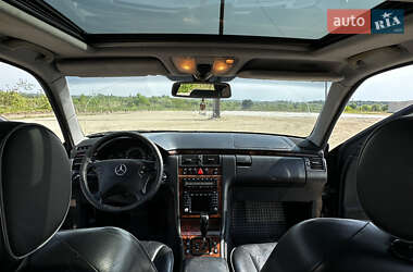 Седан Mercedes-Benz E-Class 2002 в 