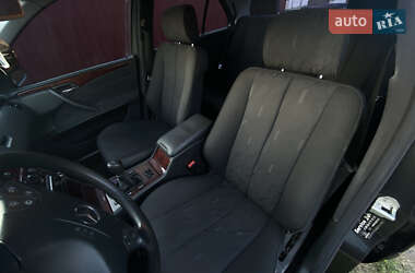 Седан Mercedes-Benz E-Class 2000 в 