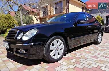 Седан Mercedes-Benz E-Class 2008 в 