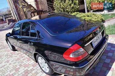 Седан Mercedes-Benz E-Class 2008 в 