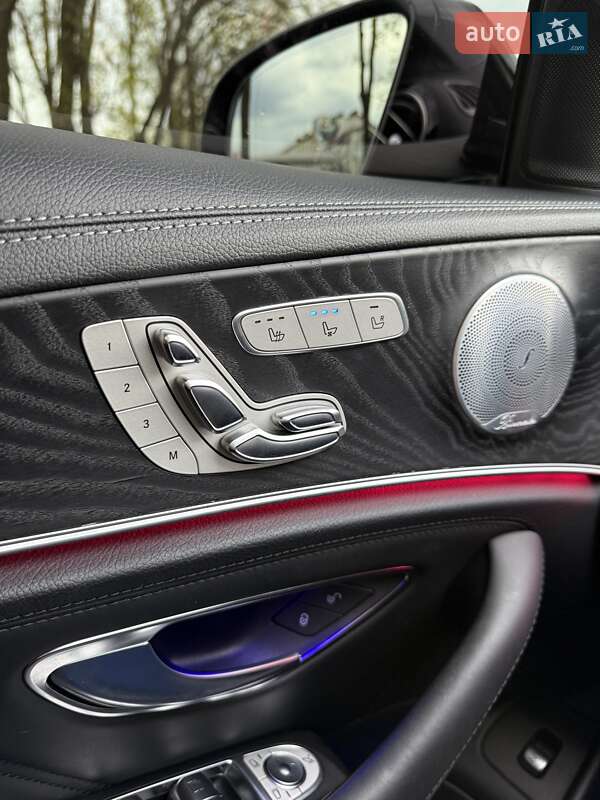 Седан Mercedes-Benz E-Class 2019 в Киеве