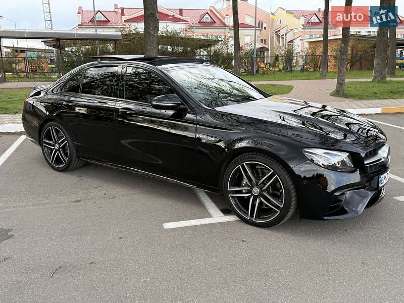 Седан Mercedes-Benz E-Class 2019 в Киеве
