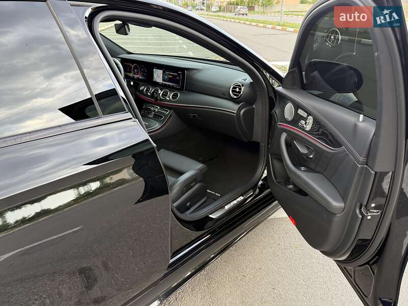 Седан Mercedes-Benz E-Class 2019 в Киеве