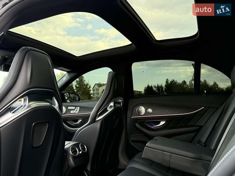 Седан Mercedes-Benz E-Class 2019 в Киеве