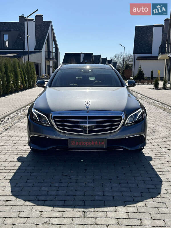 Универсал Mercedes-Benz E-Class 2018 в 