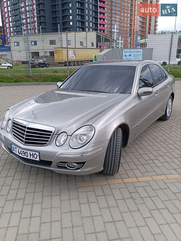 Mercedes-Benz E-Class 2003
