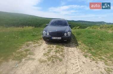 Седан Mercedes-Benz E-Class 1996 в Кіцмані