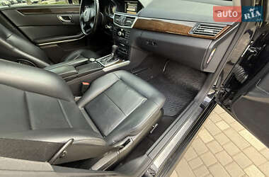 Седан Mercedes-Benz E-Class 2010 в 
